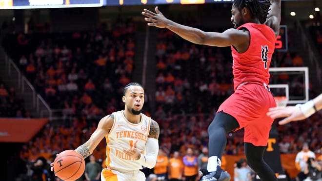 Tennessee Basketball Rick Barnes On Ut Vols Without Lamonte Turner