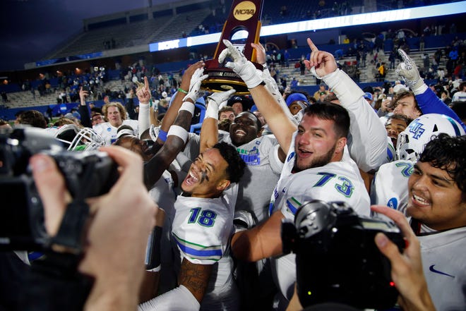 Uwf Football Schedule Argos To Host Valdosta State Florida Tech In 2020