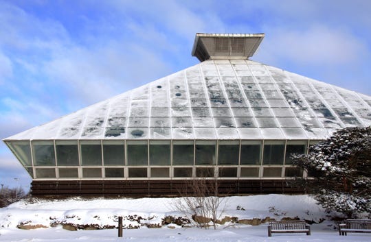 Wisconsin Botanical Gardens And Arboretums Are A Tropical Escape