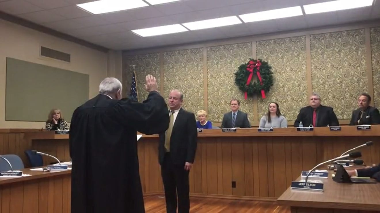 Officials sworn in as Mayor Jeff Tilton Judge William Joseph depart Officials sworn in as Mayor Jeff Tilton Judge William Joseph depart
