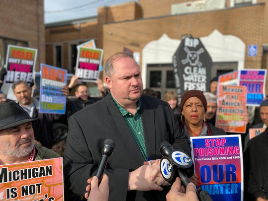 State Rep. Isaac Robinson D-Detroit, center, on Friday speaks with Cynthia A. Johnson D-Detroit, right, and Imad Hamad of AHRC in front of Masjid Mu’ath Bin Jabil to protest the expansion of a U.S. Ecology waste site in Hamtramck.