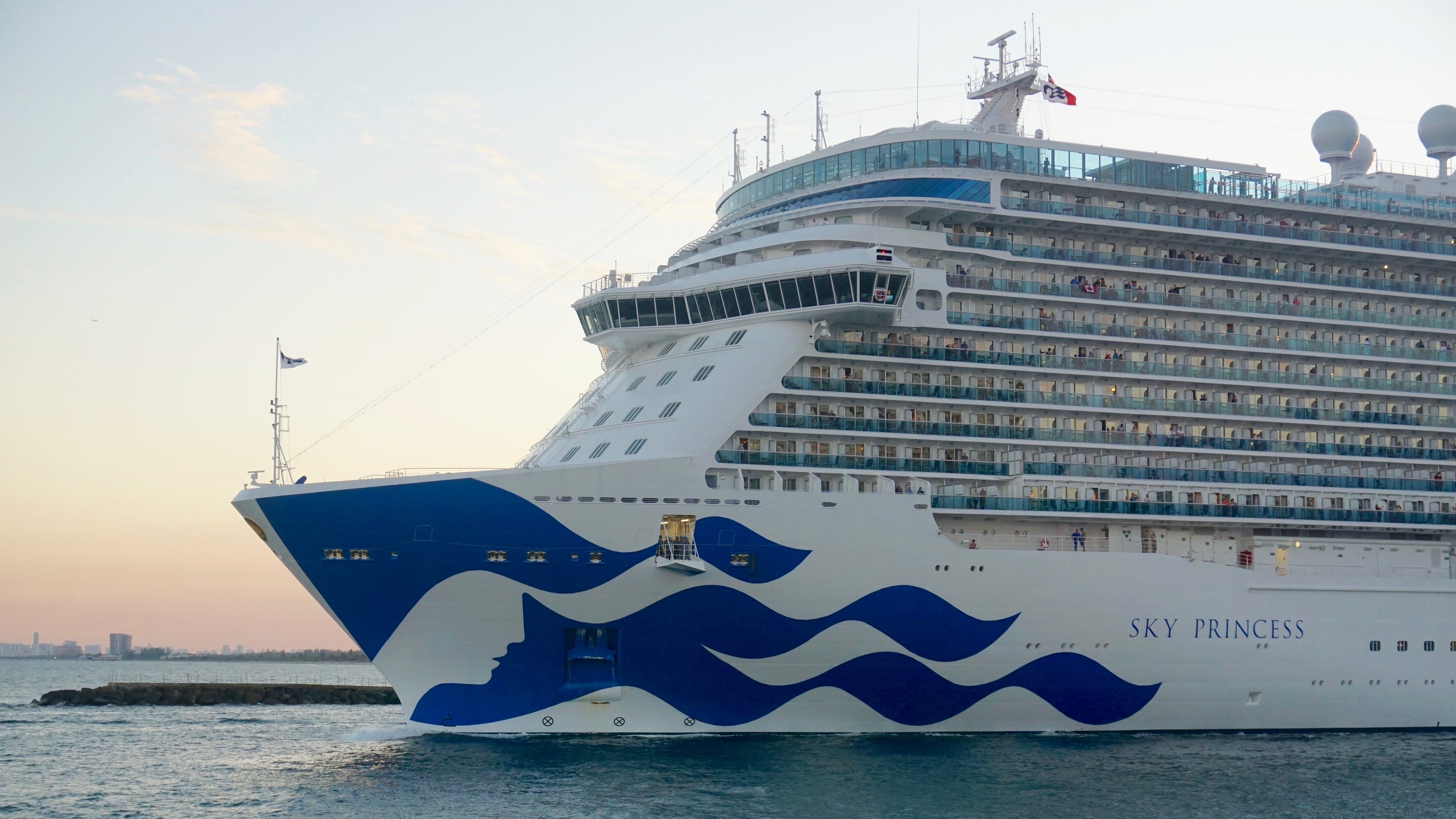 Cruises: Tour Sky Princess, Princess Cruises' newest, biggest ship