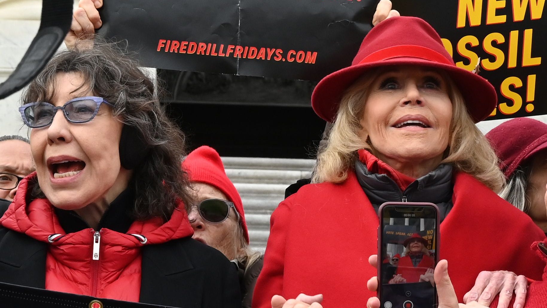 Lily Tomlin arrested at Jane Fonda's climate change protest - USA TODAY