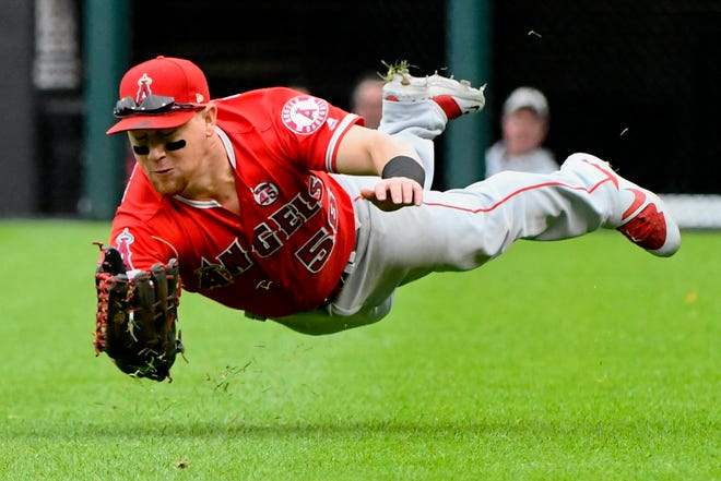 The Arizona Diamondbacks announced Monday, Dec. 30, 2019, that they have signed former Los Angeles Angels right fielder Kole Calhoun to a two-year contract with a club option for 2022. The 32-year-old Calhoun, who lives in Tempe, has played eight major league seasons with the Angels. (AP Photo/Matt Marton,File)