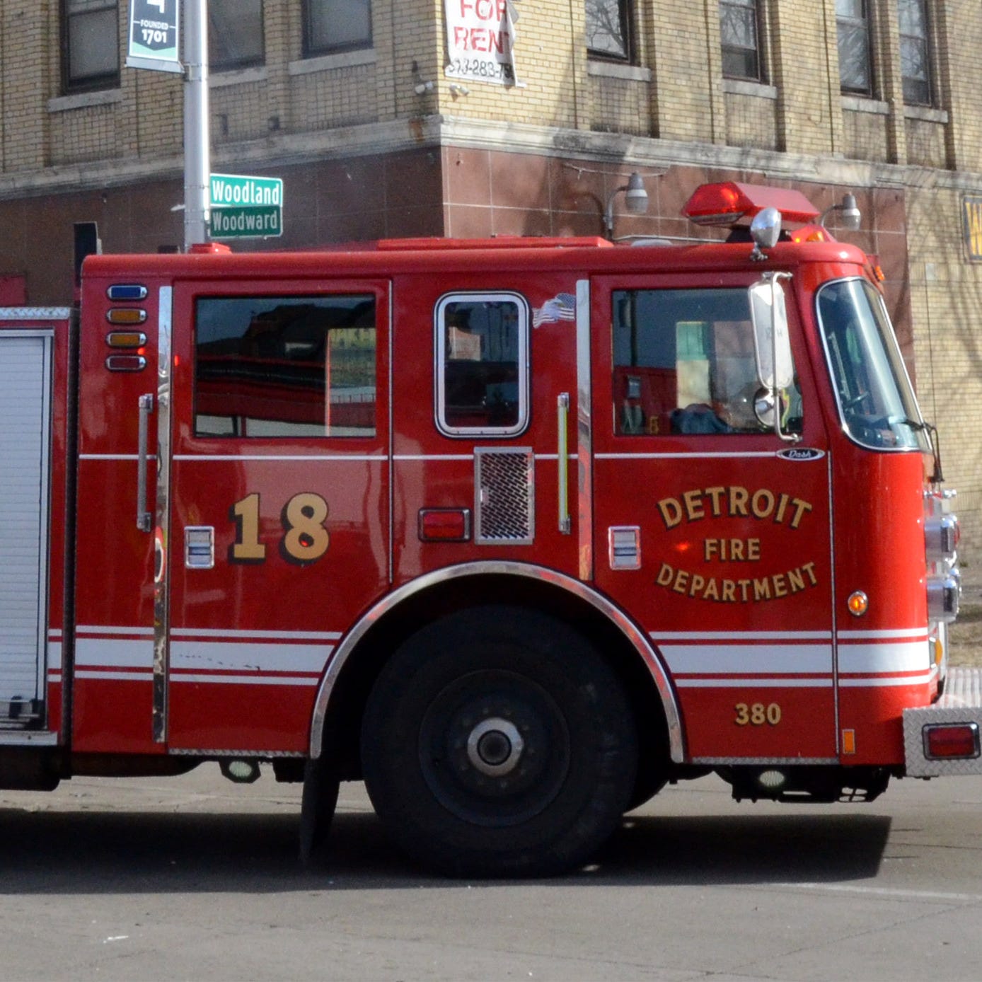 Detroit Firefighters Under Fire For Selfie In Front Of Burning Home
