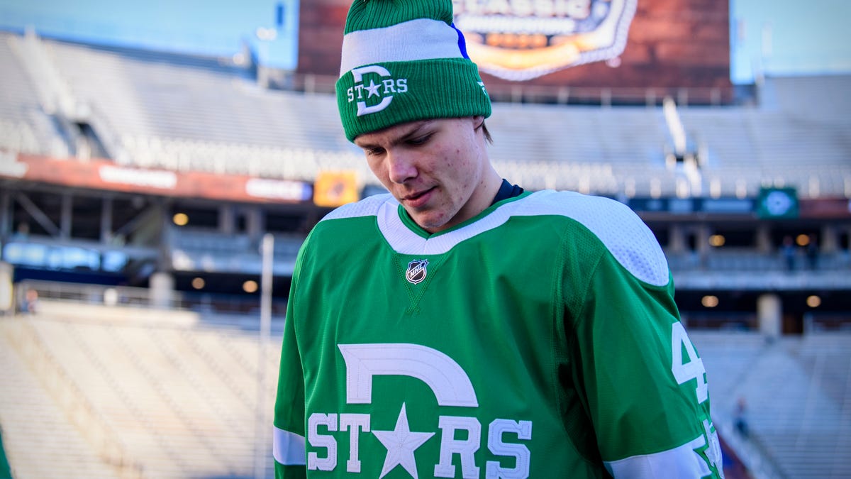 Nhl Winter Classic Jerseys Through The Years