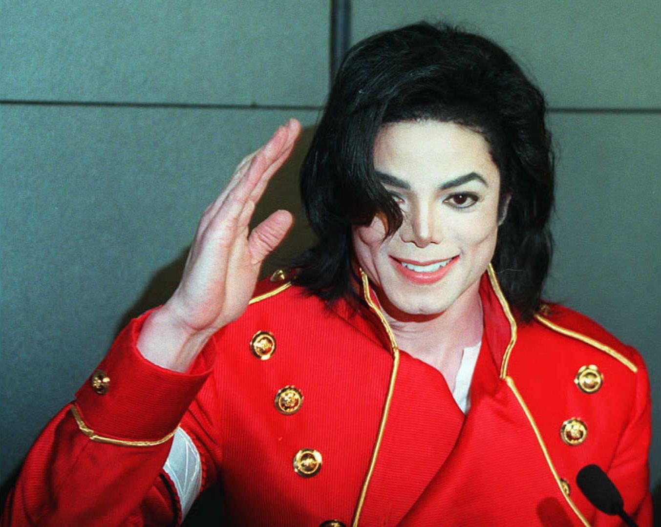 Michael Jackson Judge Dismisses Leaving Neverland Accuser S Lawsuit
