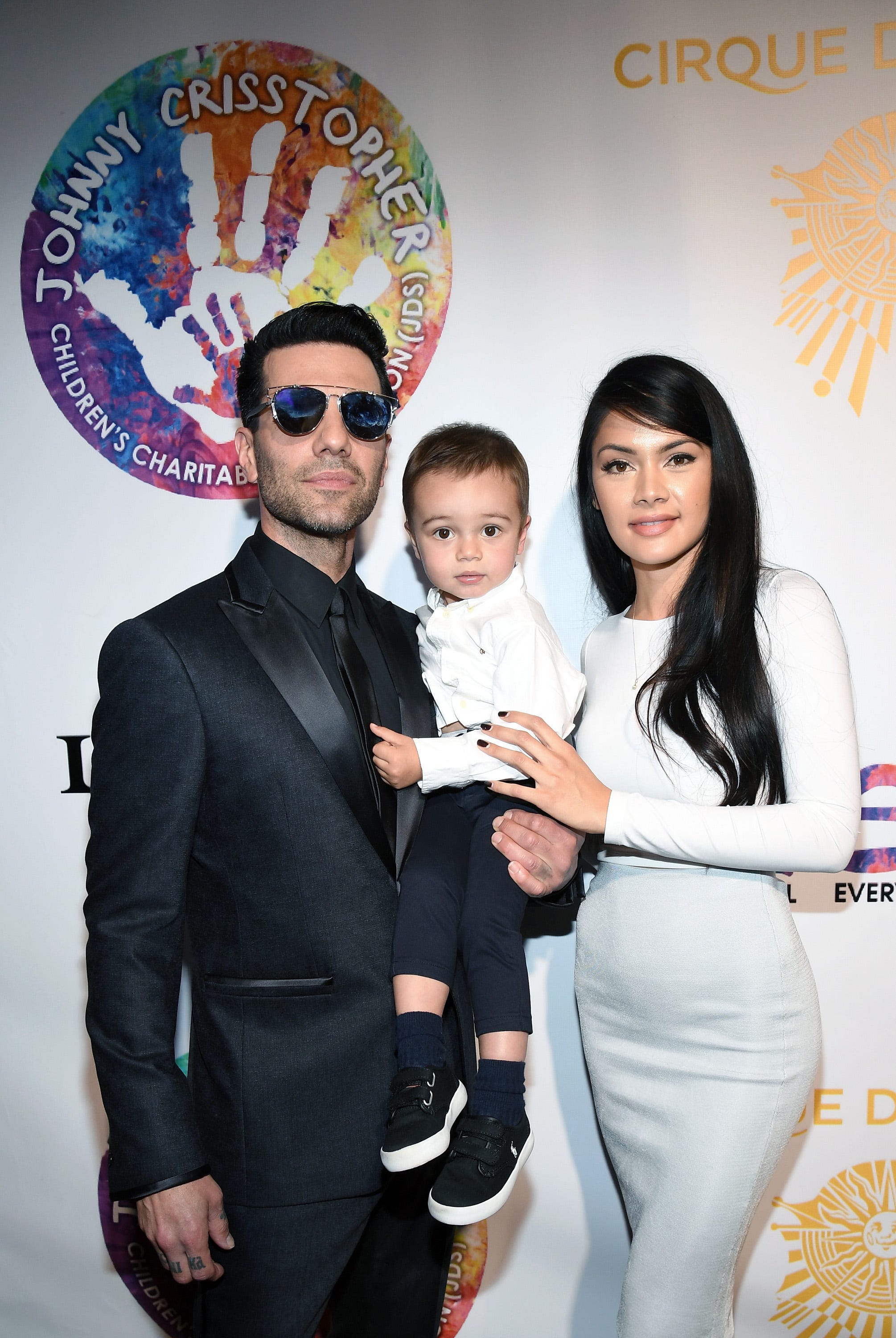 Criss Angel Shaves Son S Head In Emotional Video Amid Cancer Treatment