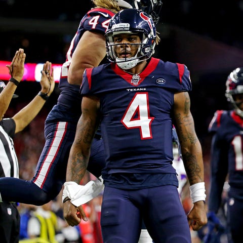 Houston Texans quarterback Deshaun Watson (4) cele