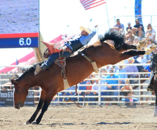 Bareback star Jessy Davis to compete in final rodeo at Circuit Finals