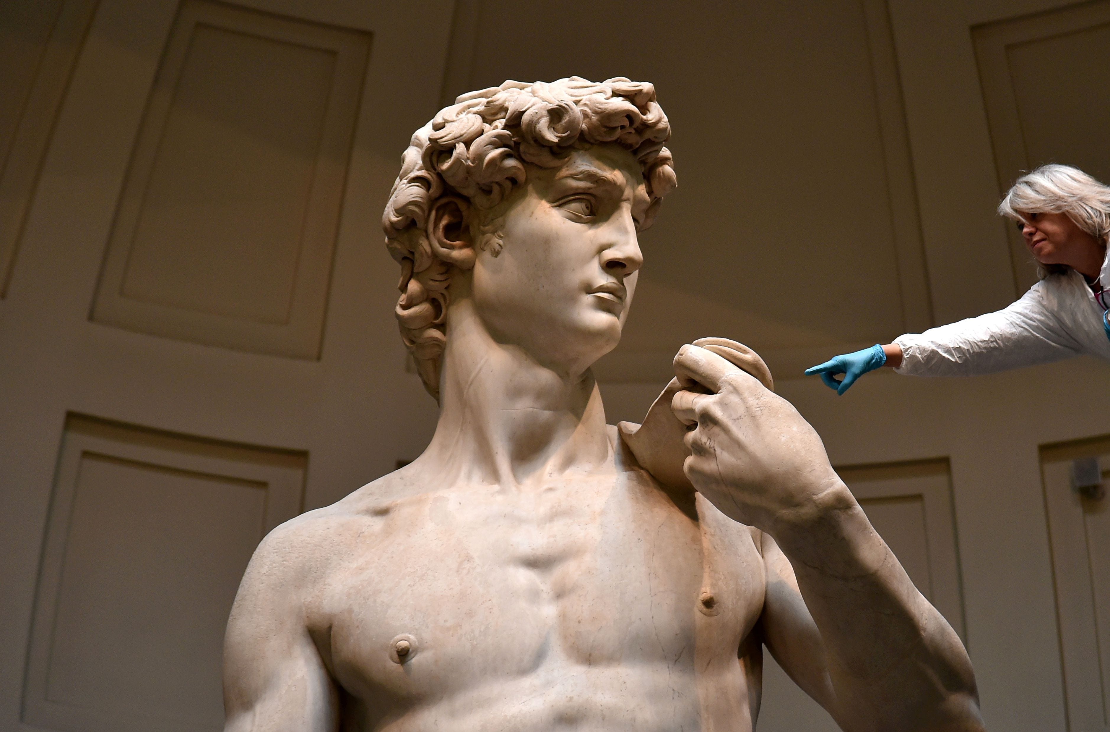 Michelangelo S David Reveals Medical Mystery 500 Years Later Riset