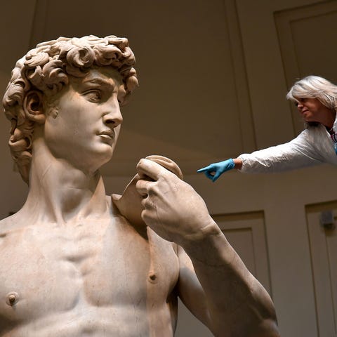 An Italian restorer from the Friends of Florence A