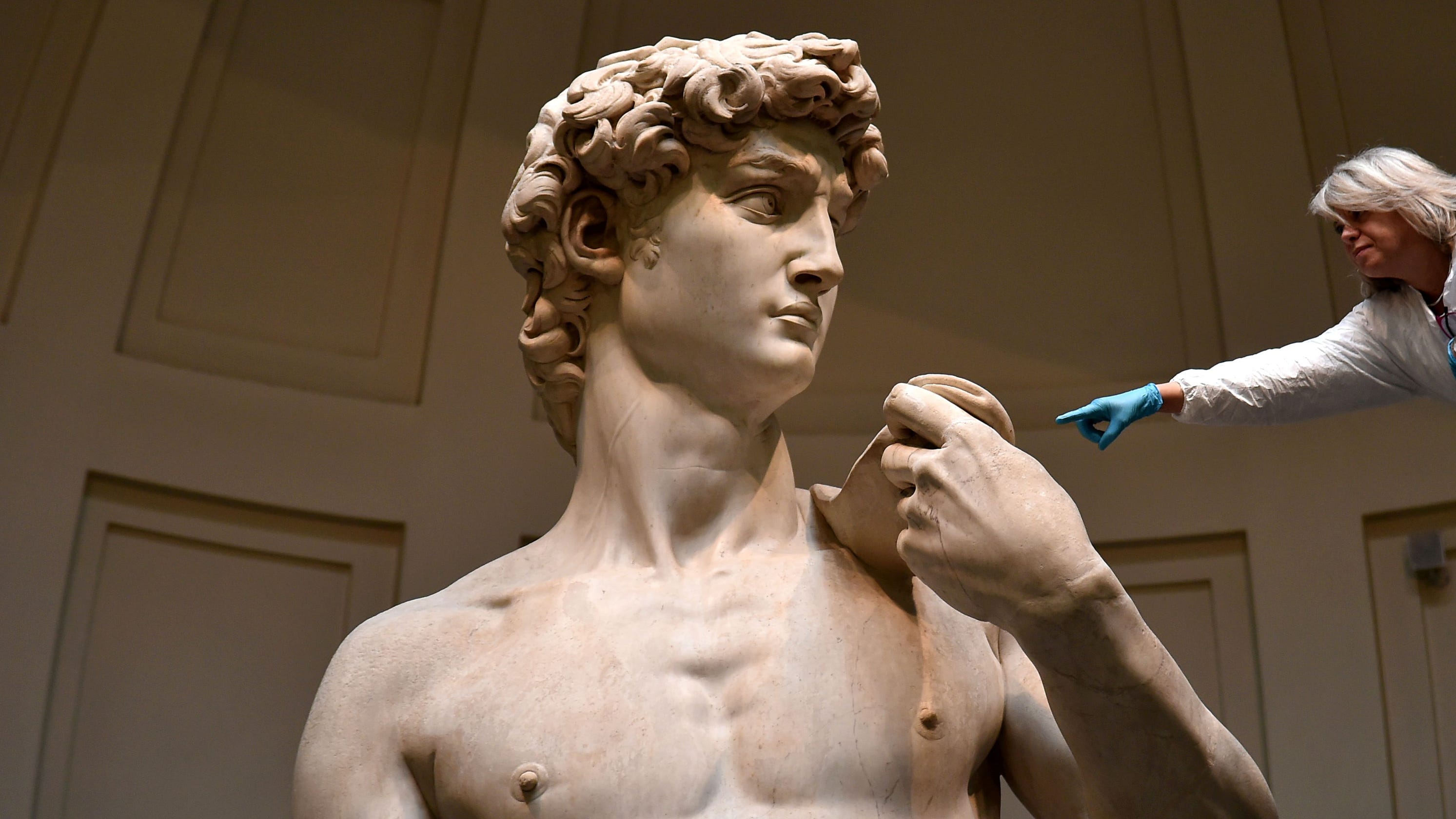 Michelangelo S David Reveals Medical Mystery 500 Years Later