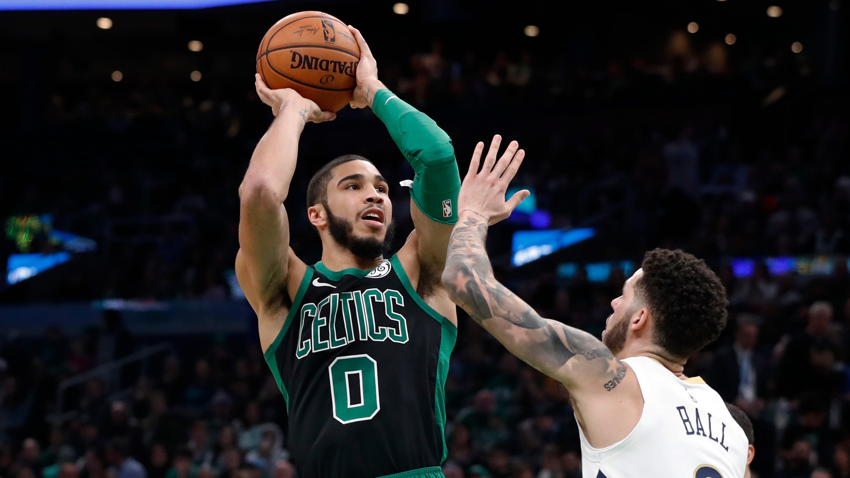 Jayson Tatum pours in career-high 41 points in Celtics win