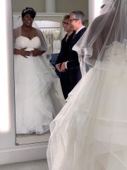 Louisville S Raeshonda Johnson Featured On Tlc Say Yes To The Dress