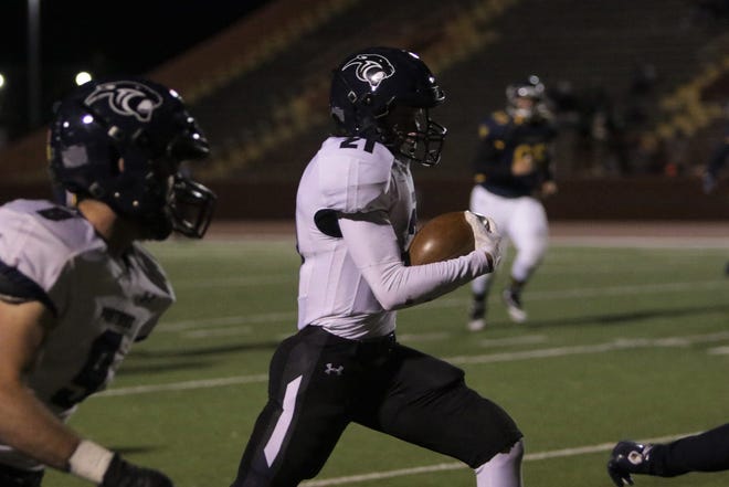 Piedra Vista’s Tyler Wulfert, seen here playing against Highland on Friday, Oct. 25, 2019 at Milne Stadium in Albuquerque, is among four PV football players selected for the 2020 North versus South large-school All Star game.