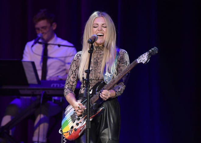 Lindsay Ell performs at the Bobby Bones & The Raging Idiots' 5th Annual Million Dollar Show at Ryman Auditorium on January 13, 2020 in Nashville, Tennessee. 