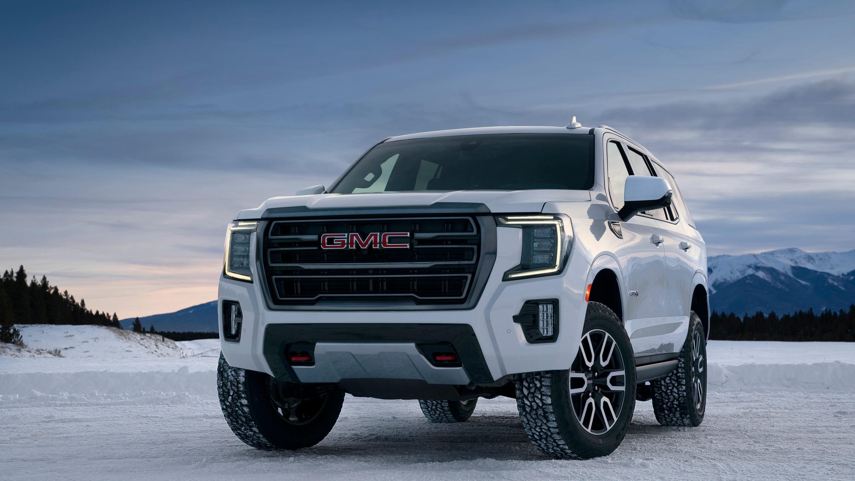 Gmc Super Sizes Its High Tech Yukon