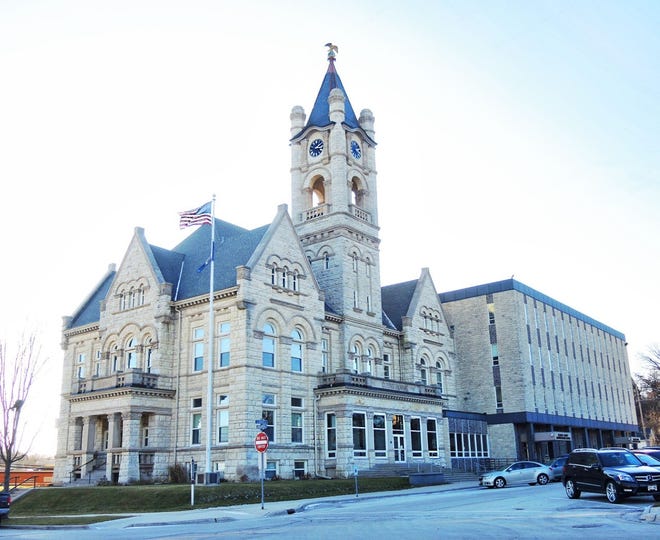 Ozaukee County passed a resolution that states the Constitution is essential in the role of the federal government and "defines the limitations of said government with respect to its inability to infringe upon the rights and liberties of all people."