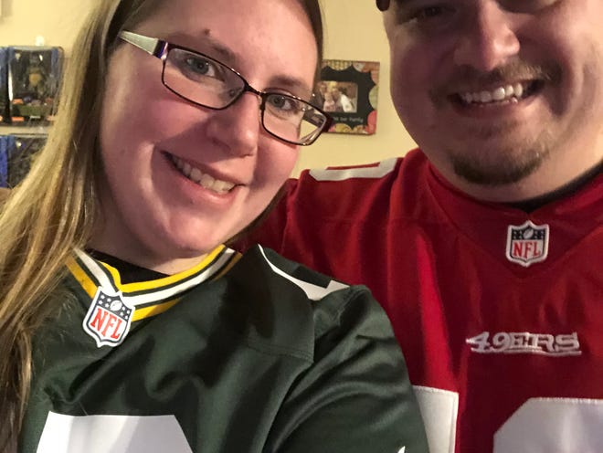 Fans Of Packers 49ers In Same House They Find Ways To Make It Work