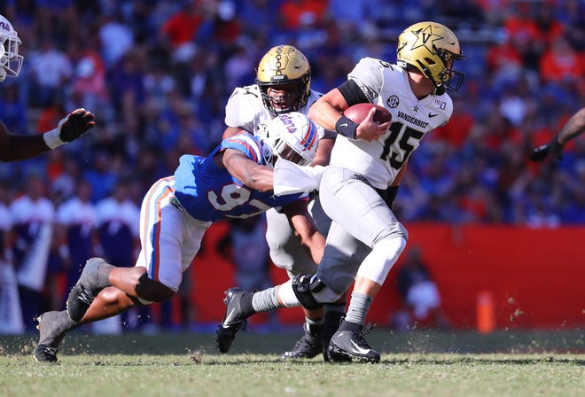 Mississippi State Lures Vanderbilt Transfer Quarterback To Starkville