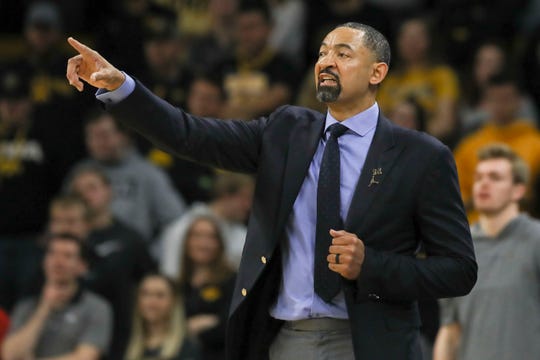 Michigan coach Juwan Howard shouts to directions during the first half against Iowa on Friday, Jan. 17, 2020, in Iowa City, Iowa.