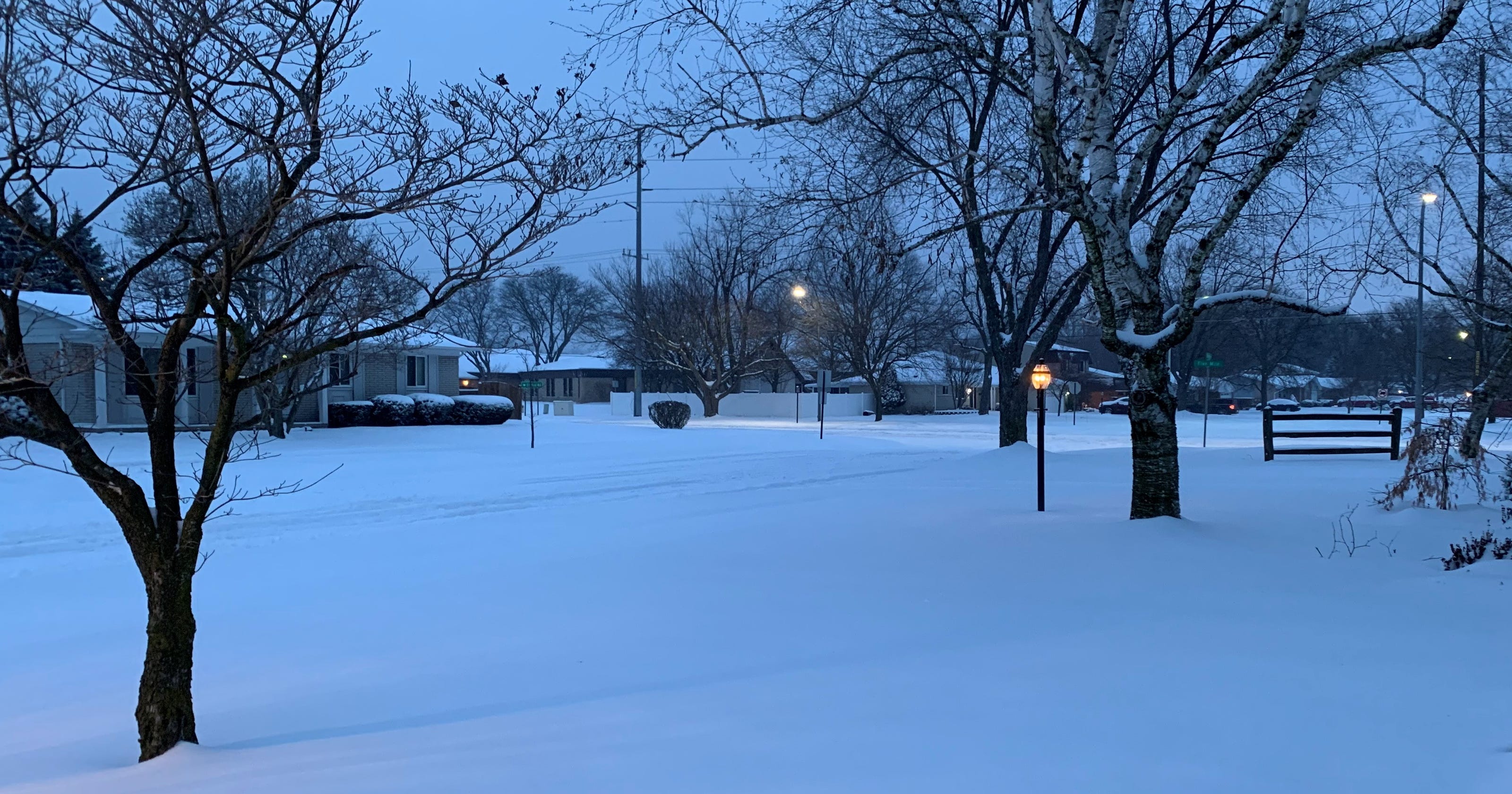 Michigan winter storm warning Snow rain, traffic updates