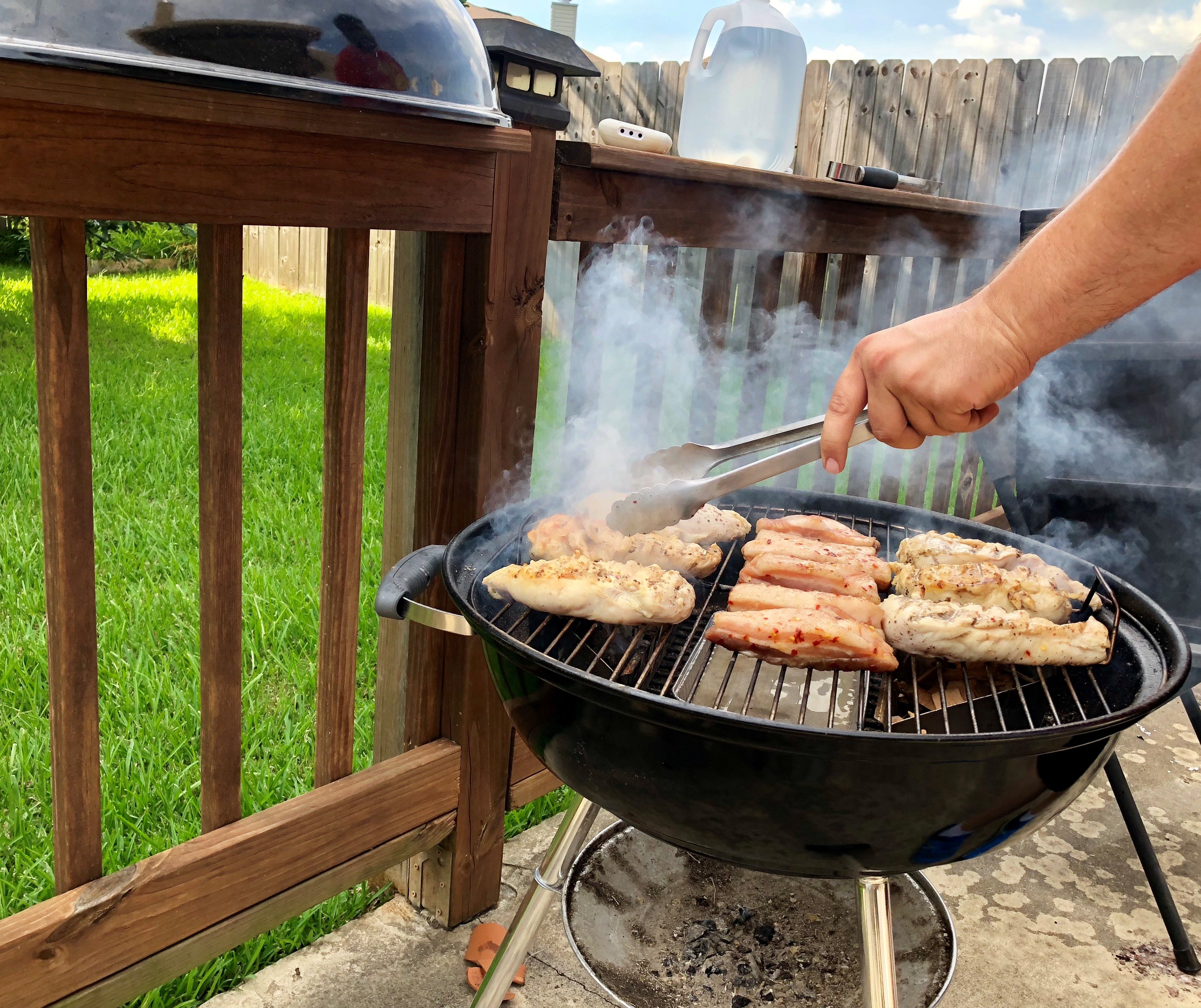 how to work a charcoal grill