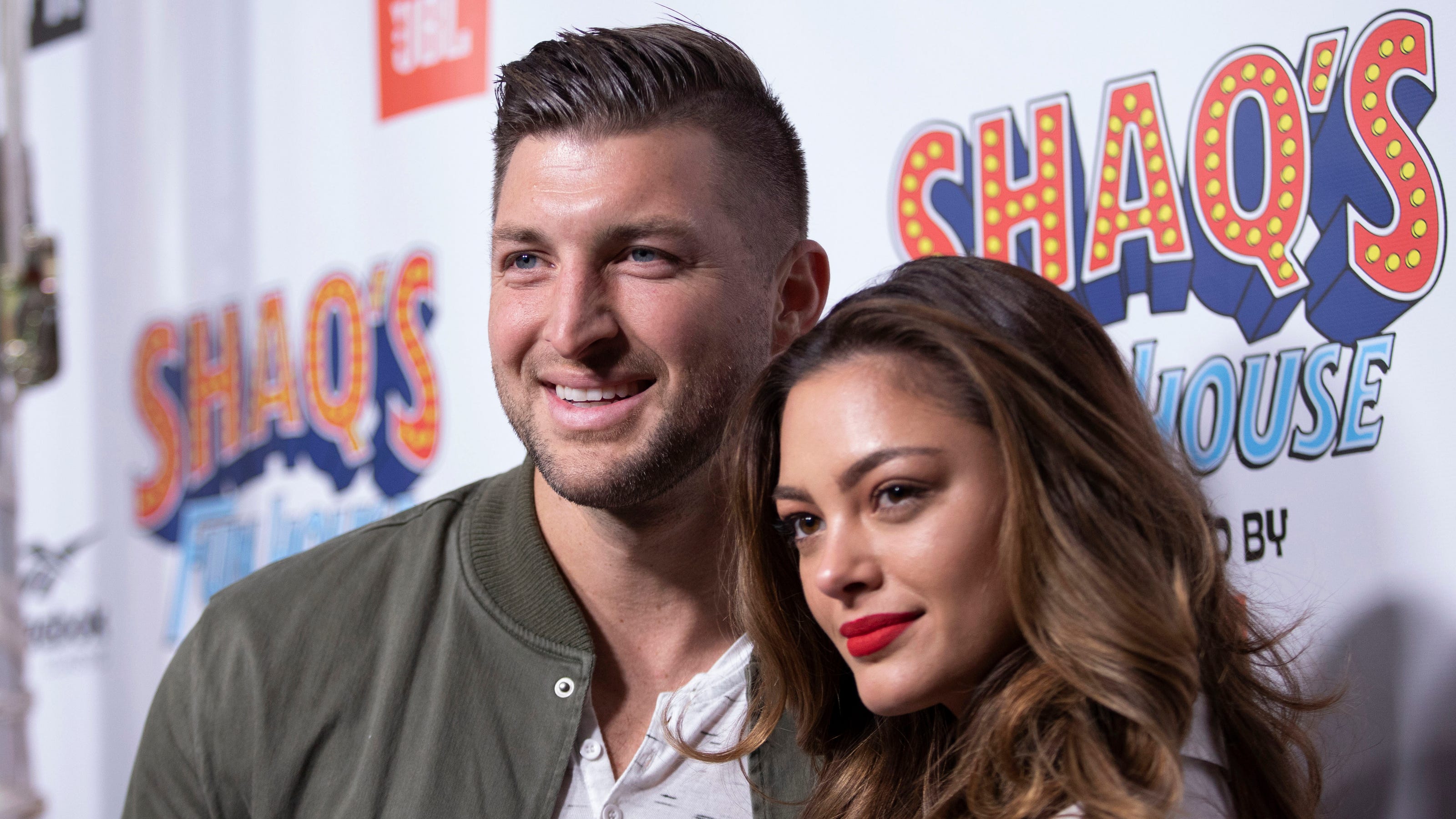 Ydmyghed billetpris Bounce Tim Tebow and Demi-Leigh Nel-Peters are now married