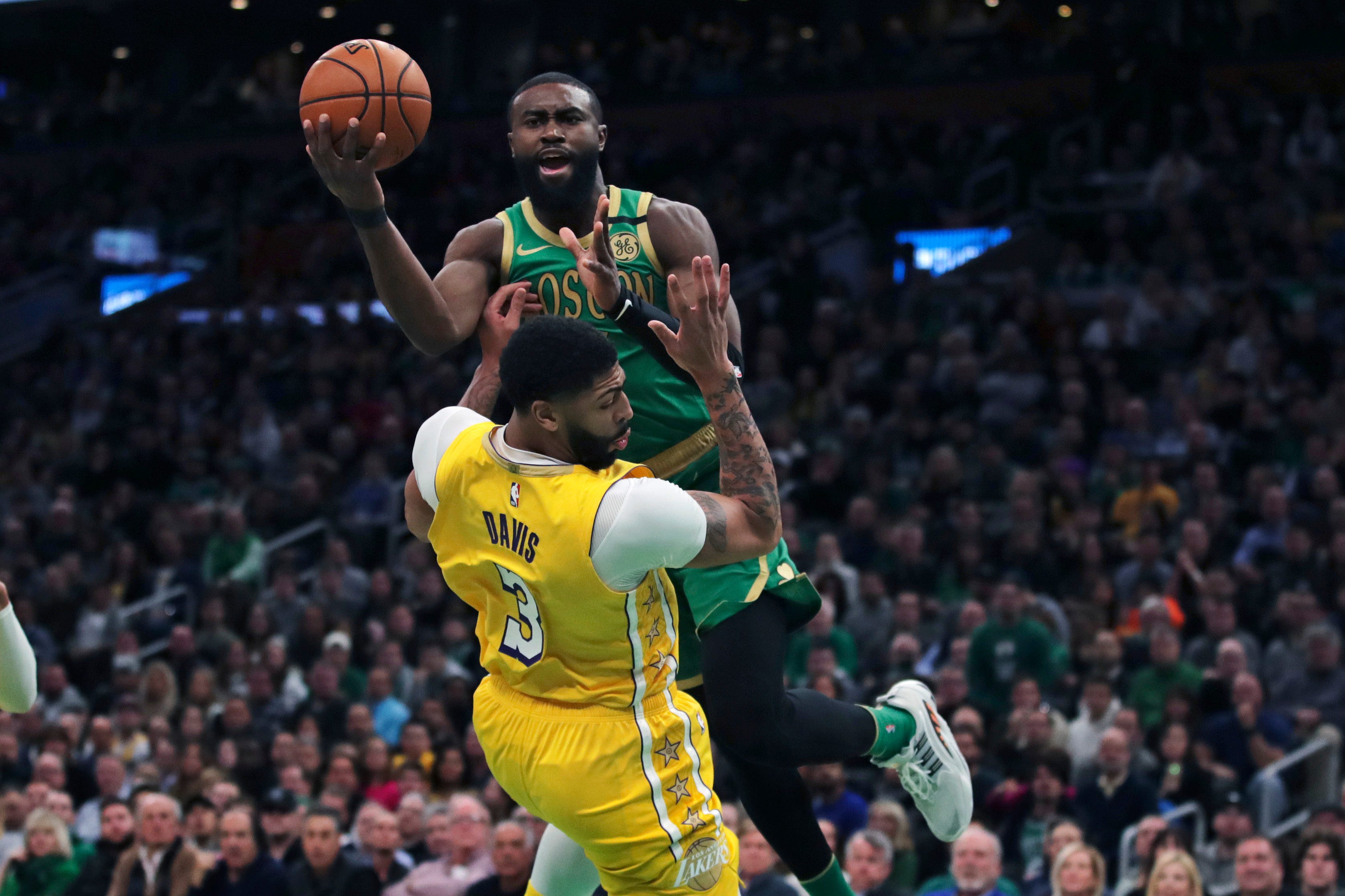 Celtics snap losing streak with dominant win vs. Lakers