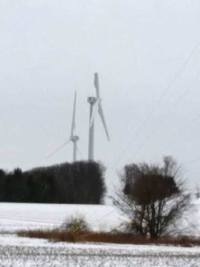 Upstate Ny Wind Turbine Loses Part Of Blade,T Shirt Design Software Free Download