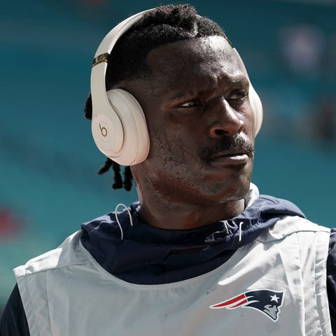Antonio Brown before the Patriots' game against th