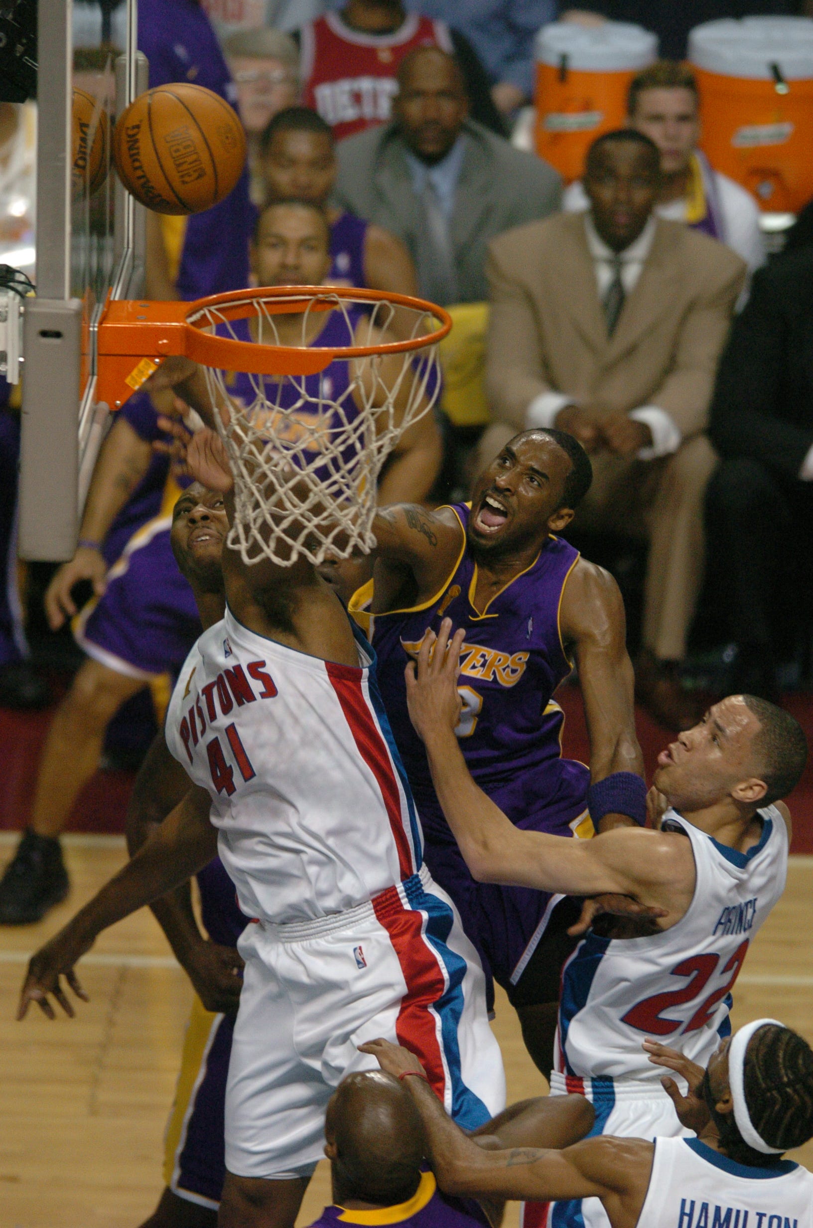 kobe bryant pistons