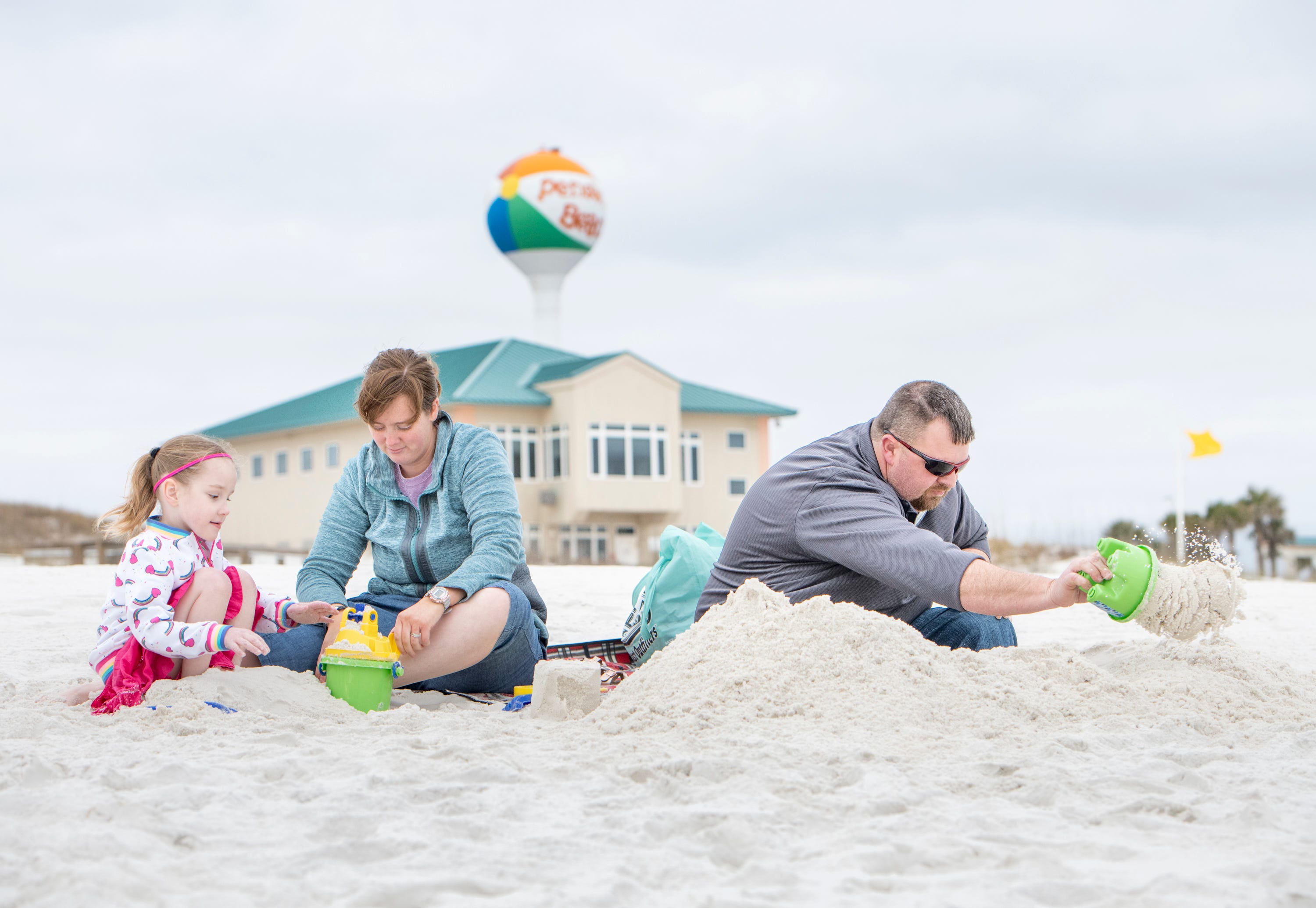 Pensacola Beach officials plug a familyfriendly spring break but area