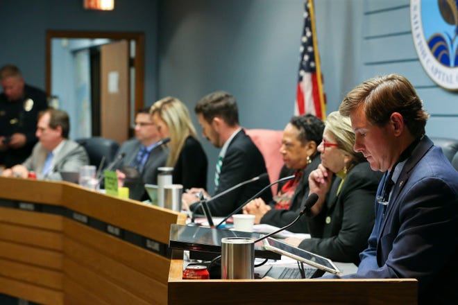 The Stuart City Commission agreed to sue the U.S. Army Corps over Lake Okeechoobee water levels, on a 5-0 vote, at Stuart City Hall Monday, Jan. 27, 2020. The commission will affirm the details of the lawsuit at its next meeting.