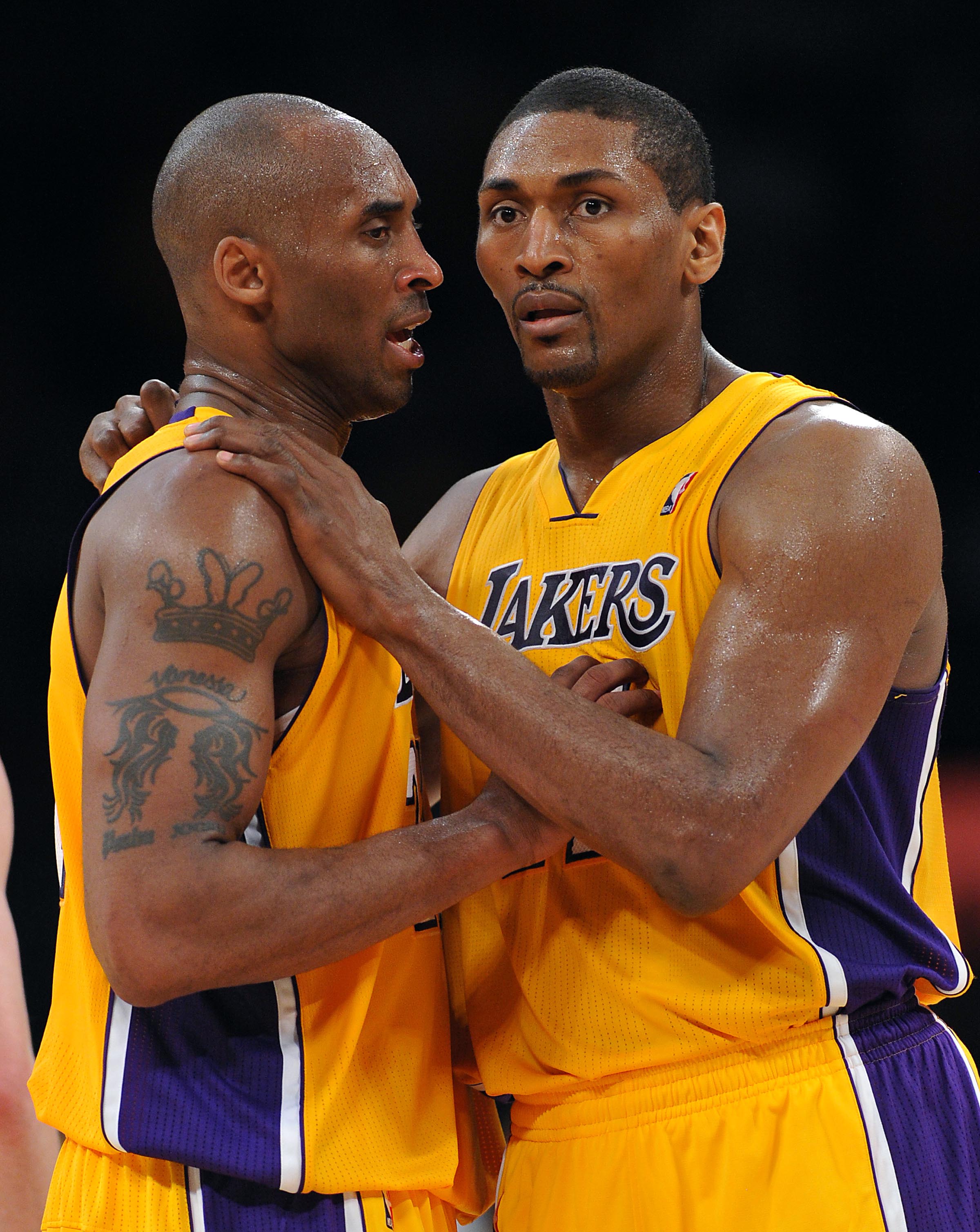 ron artest pass to kobe