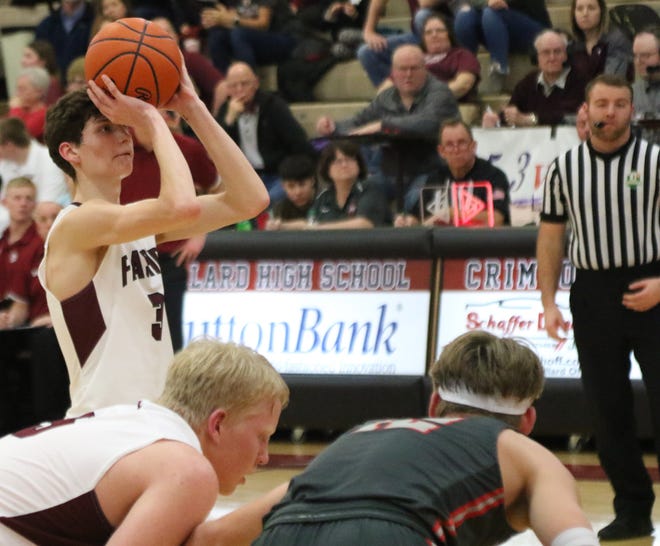 Willard’s Terry Baldridge scored 24 points in the Flashes’ 78-73 comeback win over Shelby.