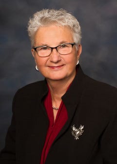 Senator Elizabeth Stephanie (D 39).