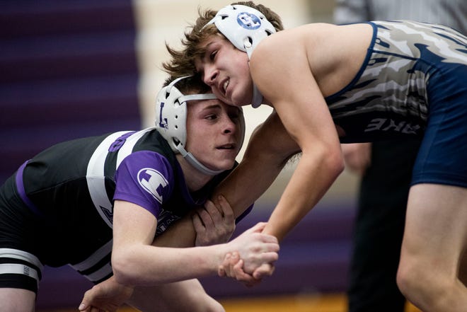 Lakeview freshman Louden Stradling grapples with Gull Lake junior Mitchell Dame on Wednesday, Jan. 29, 2020 at Lakeview High School in Battle Creek, Mich.