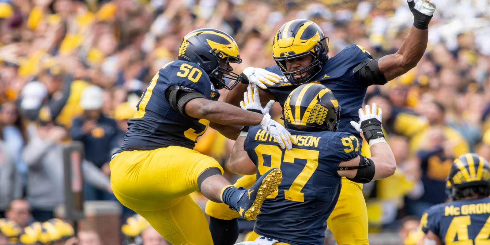 Michigan Completes 2022 Football Schedule With Addition Of Connecticut