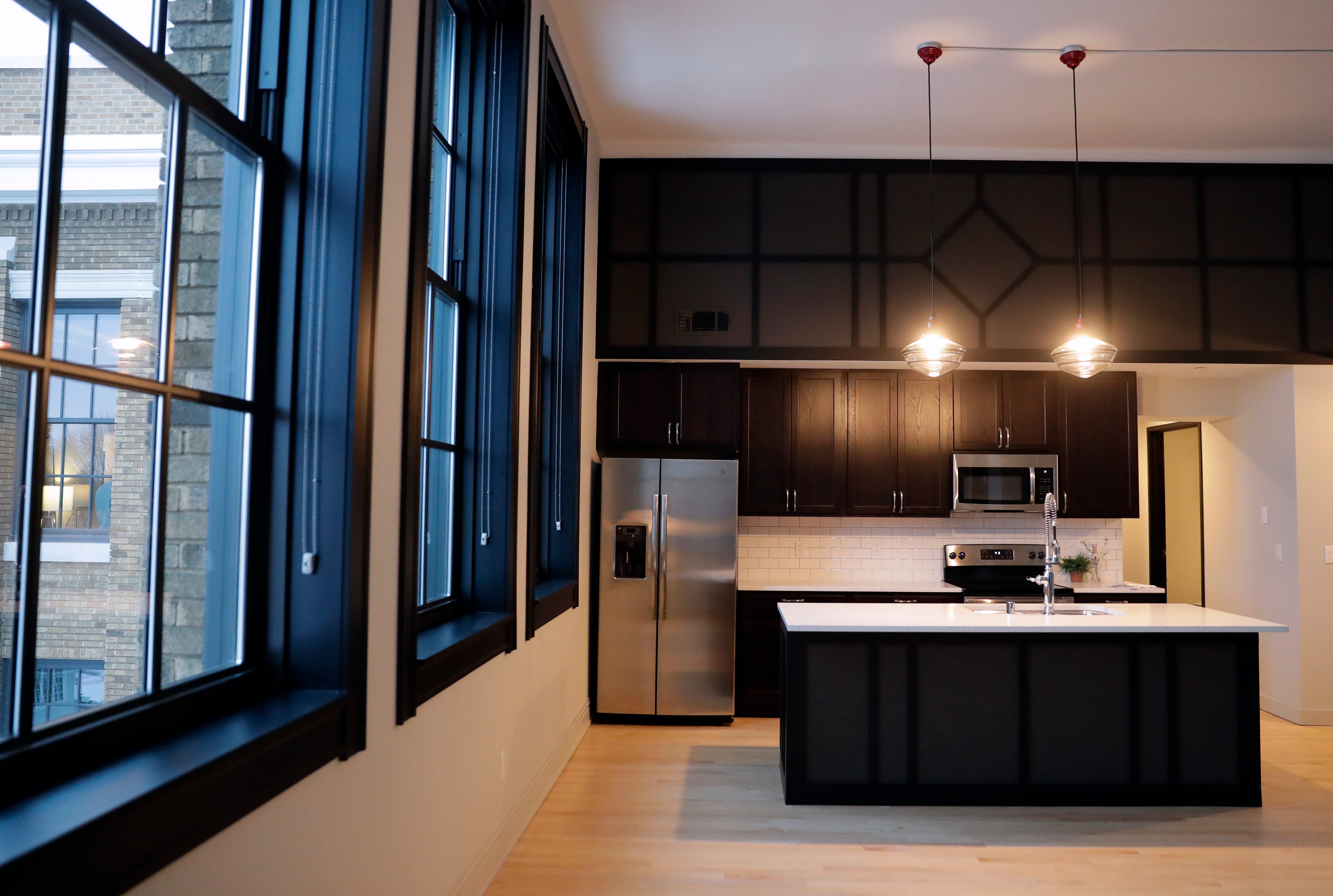 Green Bay's Whitney School Lofts mixes history in with modern amenities