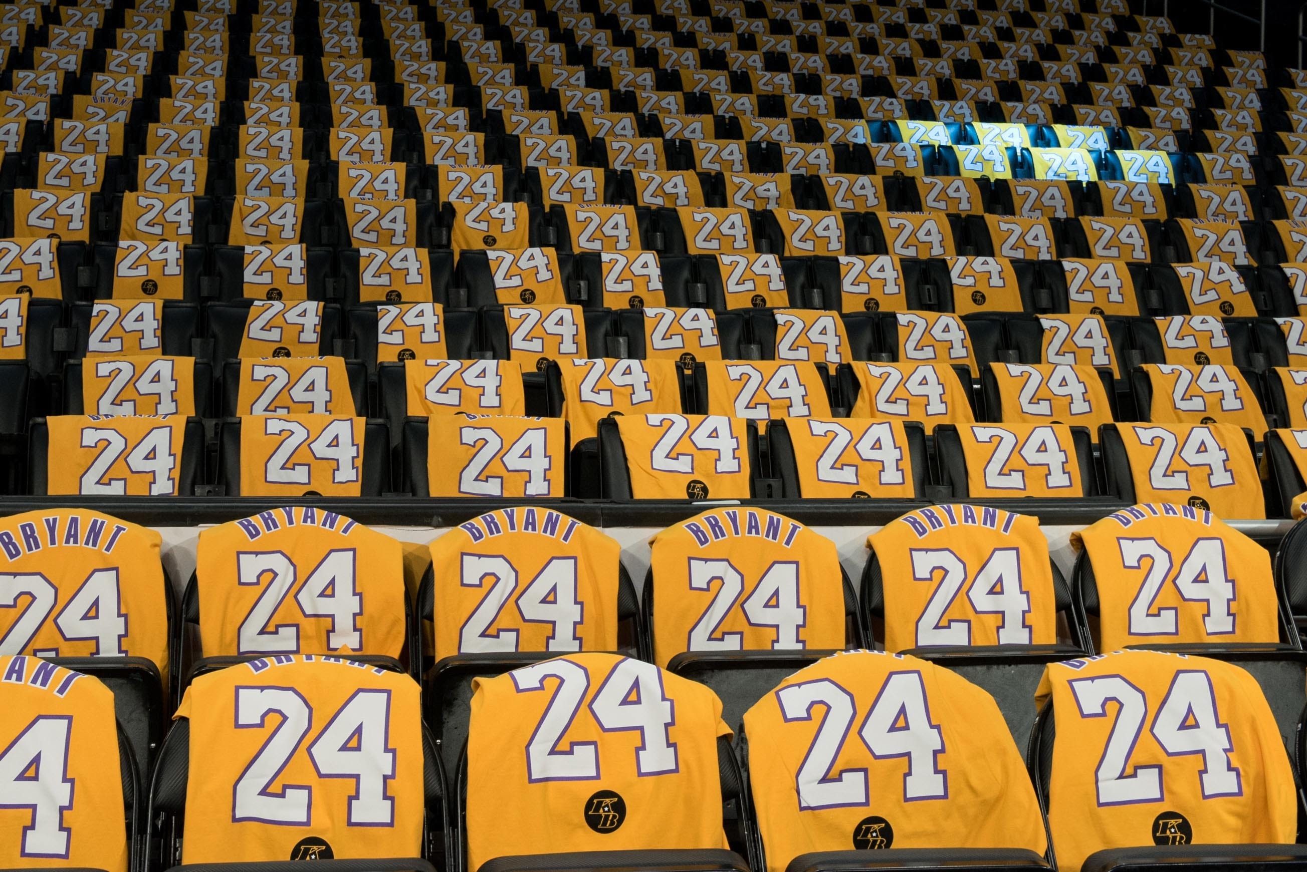 kobe and gianna jerseys