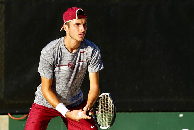 In the 2021 season, Loris Pourroy has a 9-4 record in singles.