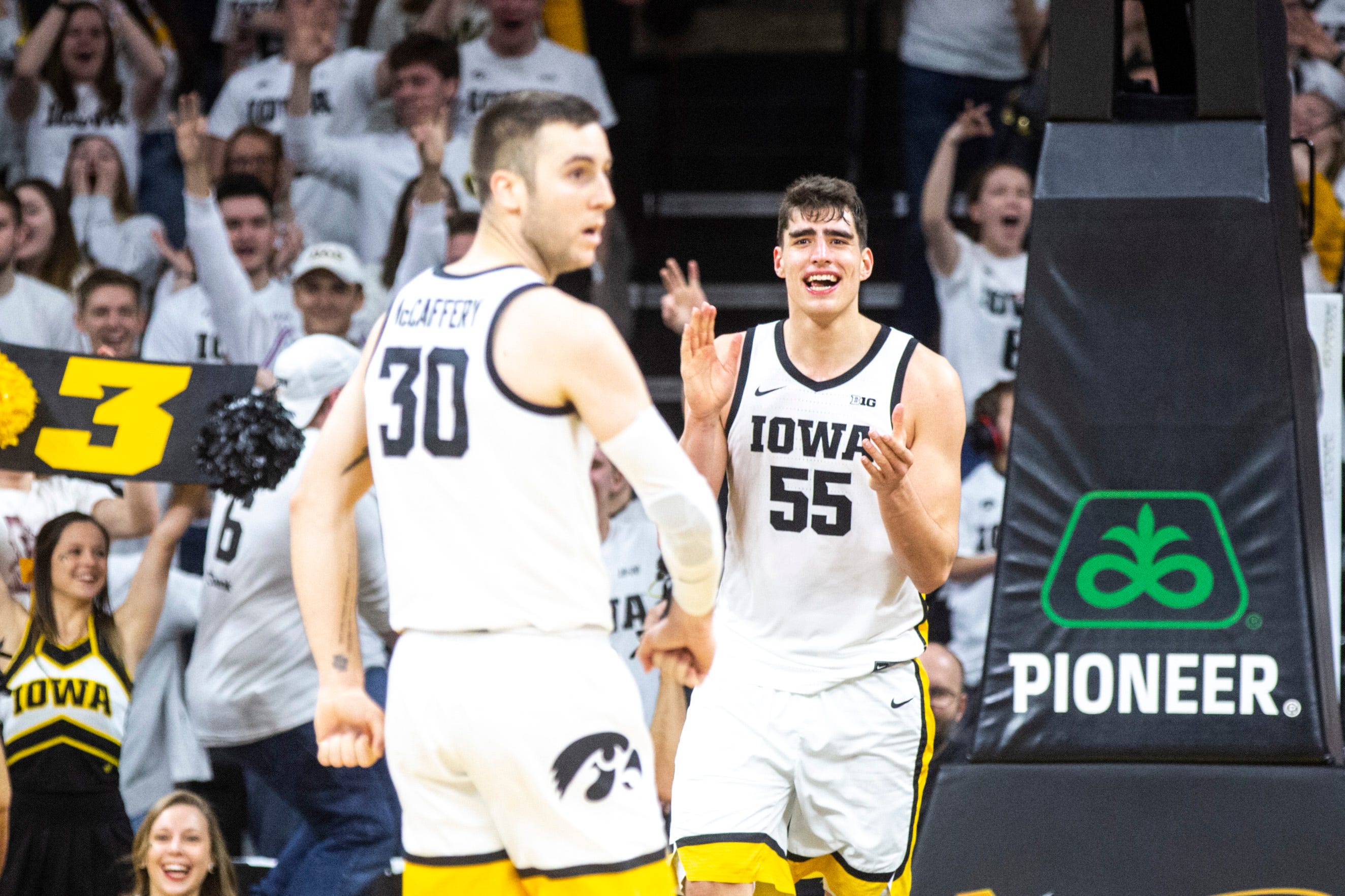 Report Iowa Gonzaga Basketball Showdown In The Works Ui Not Confirming