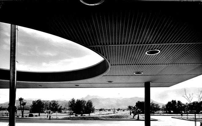 Dramatic view of Desert Modern architecture of City Hall was like everything else in Palm Springs, unique and attractive.