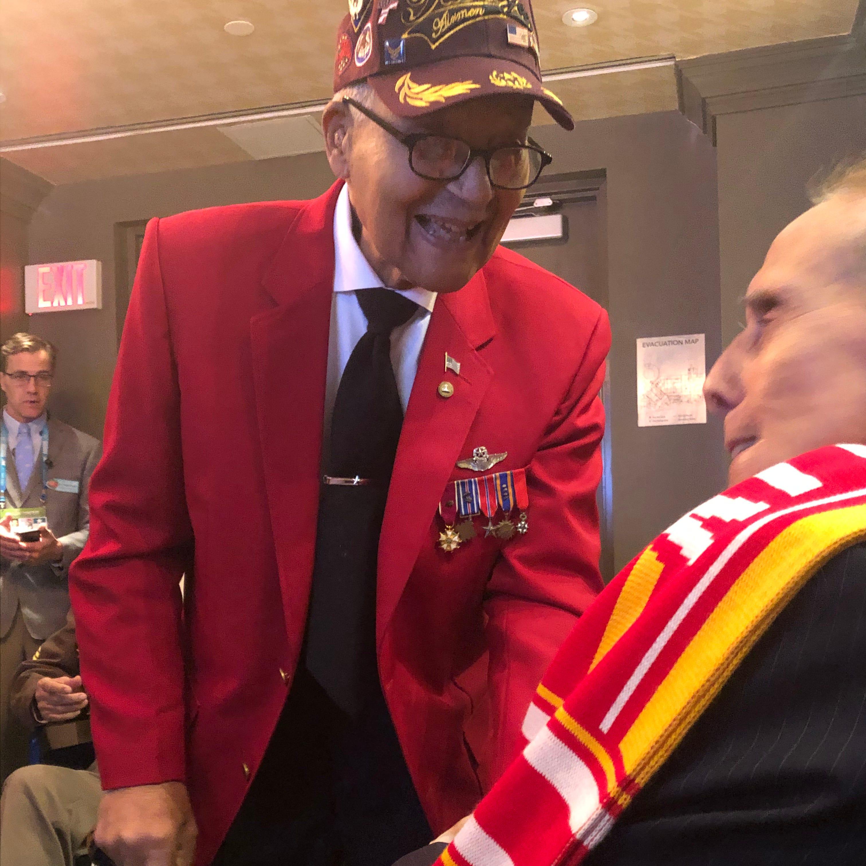Super Bowl 2020 Meet 100 Year Old Veteran Who Presented Coin Toss