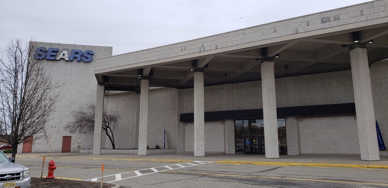 woodbridge center mall closing