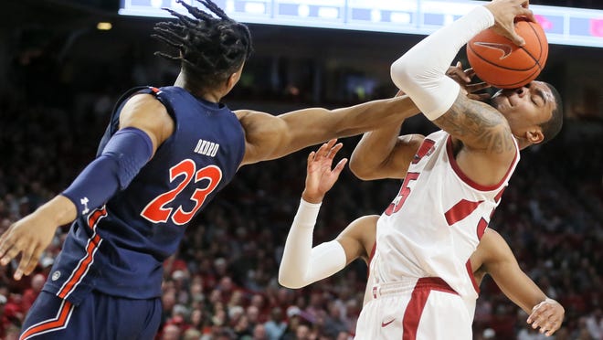 Auburn Vs Arkansas Basketball Who Are The Referees Officiating Crew