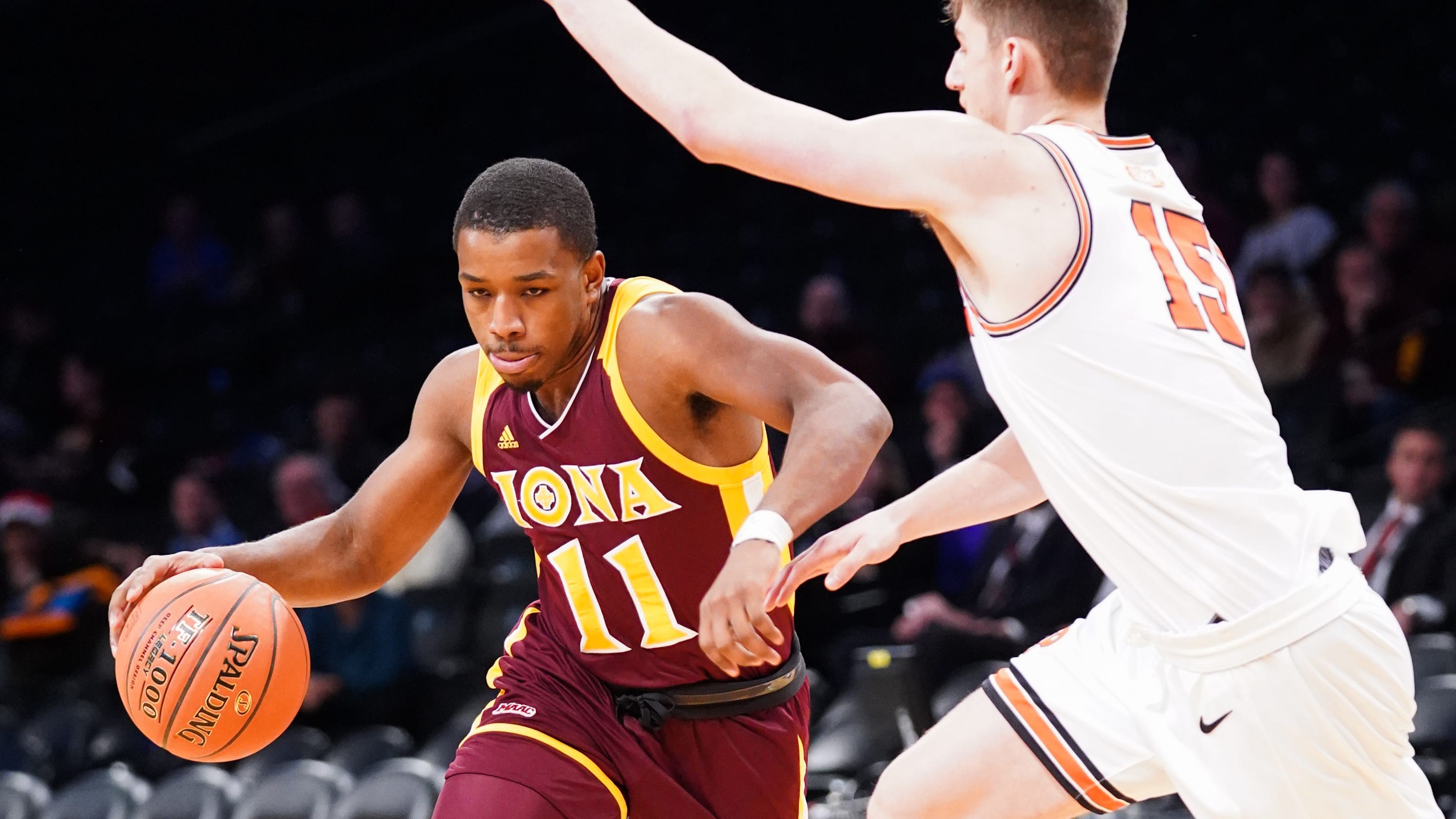 College Basketball Isaiah Washington To Transfer Out Of Iona