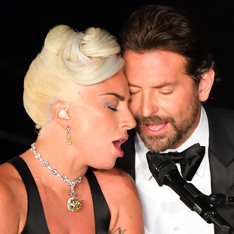 Lady Gaga and Bradley Cooper perform "Shallow" fro
